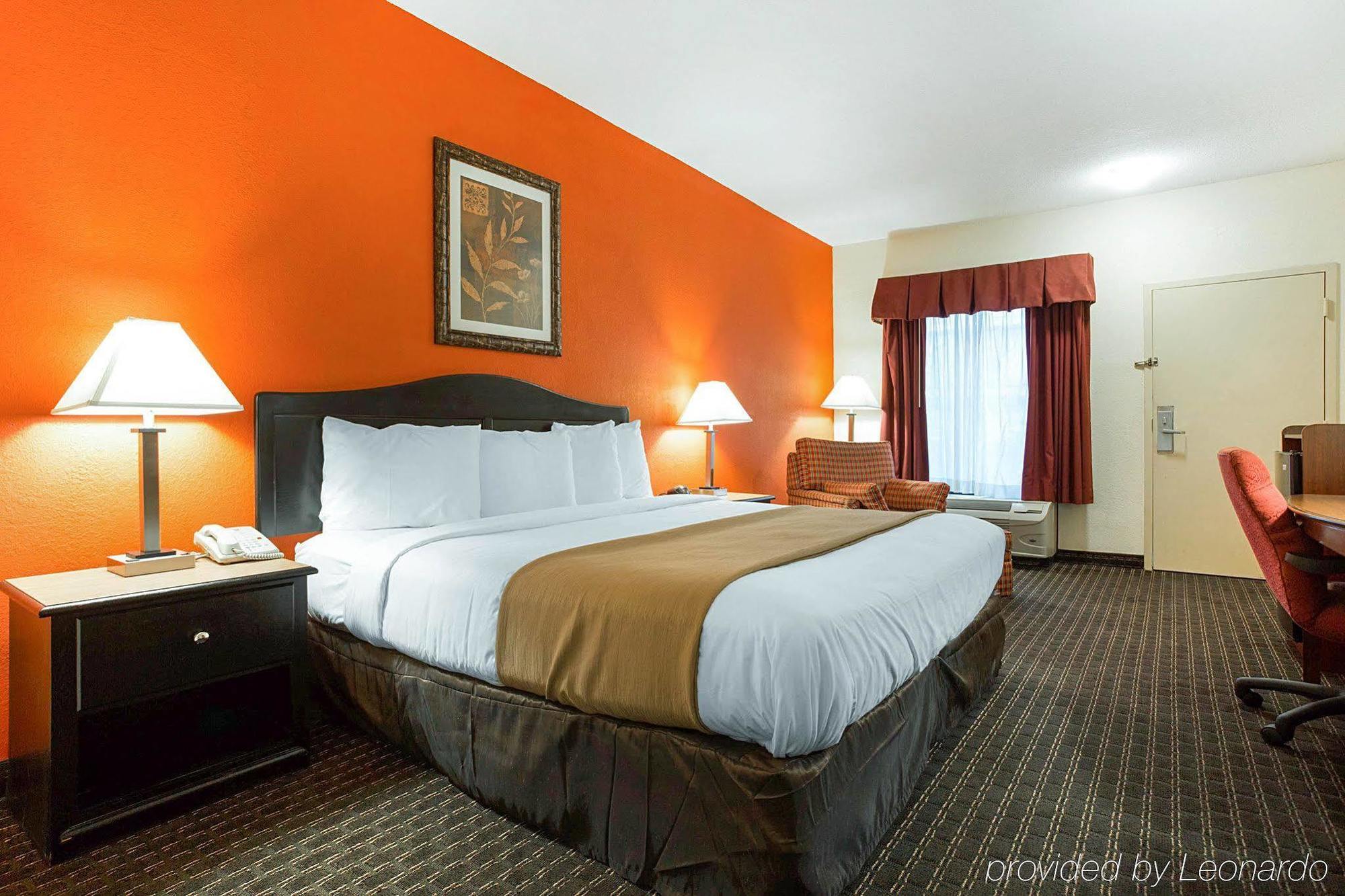 Quality Inn & Suites Near Six Flags - Austell Exterior foto